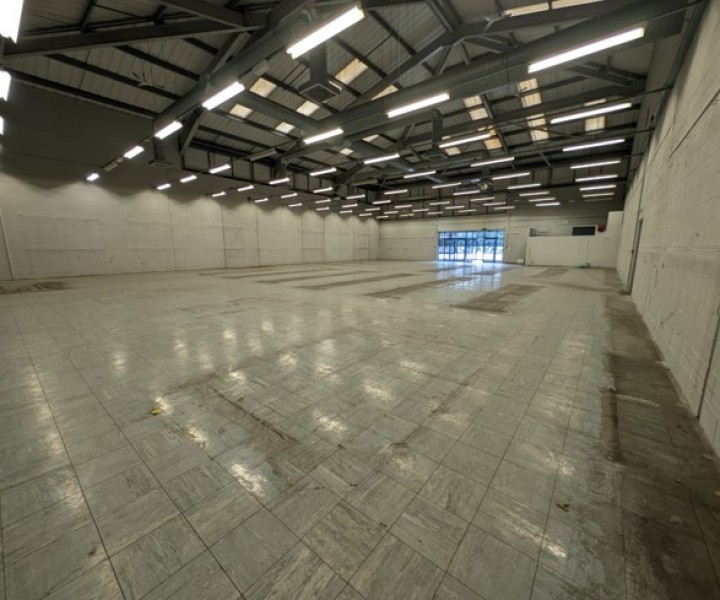 Waterey Lane Middleway (Former Halfords Retail Outlet)