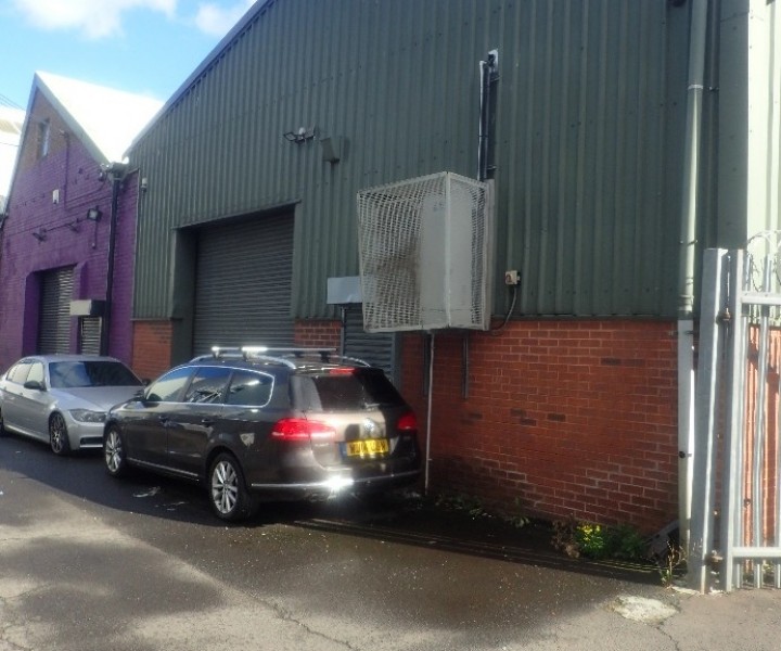 Atlas Trading Estate, Unit 8