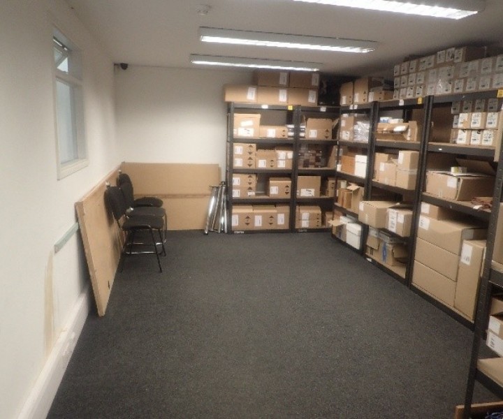 Atlas Trading Estate, Unit 8