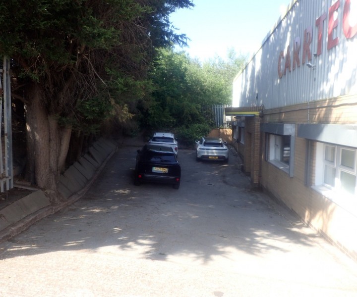 Crossfield Road