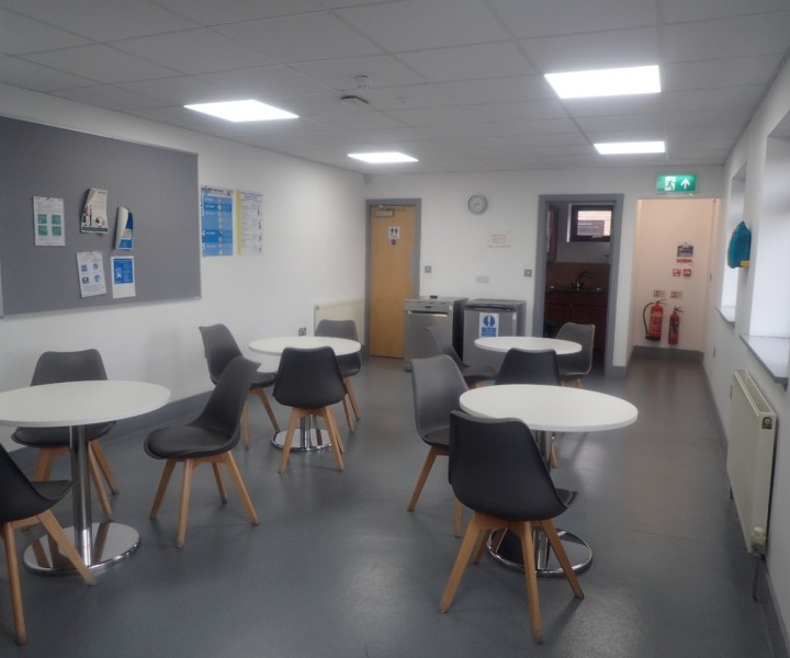 Ewhurst Avenue, Unit 3a