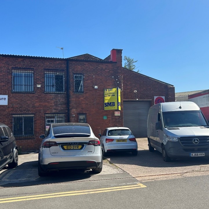 The Fordrough, Hay Mills, Unit 7B